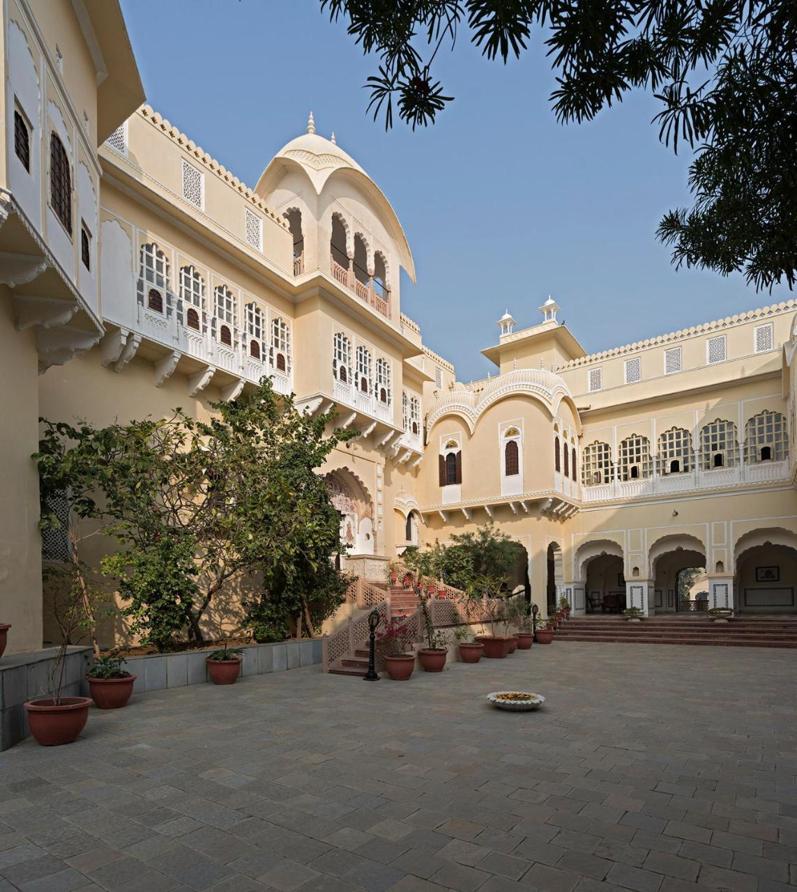 Alsisar Mahal- Heritage Hotel Extérieur photo