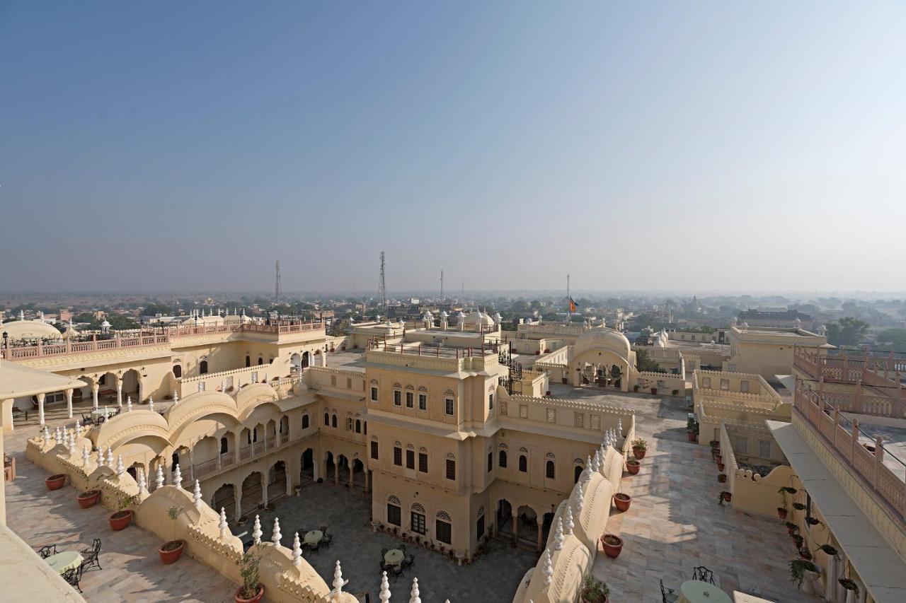 Alsisar Mahal- Heritage Hotel Extérieur photo